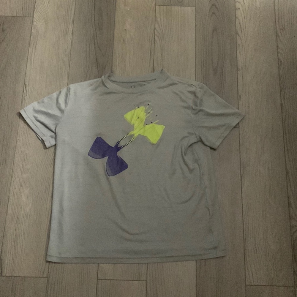 Grey and neon yellow blue under armor tee for kids